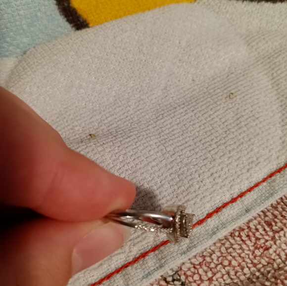 Wedding ring - Picture 3 of 5